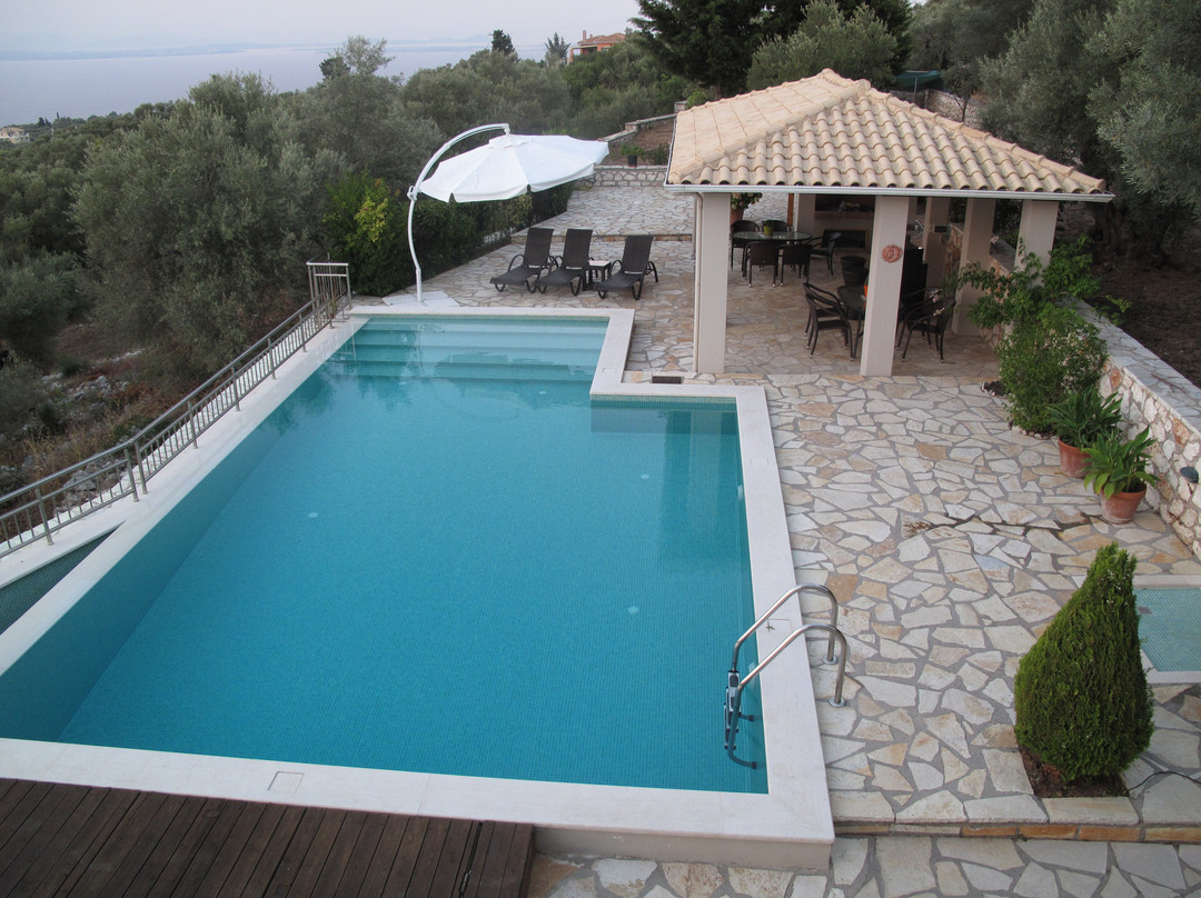 Liogerma Apartments主图