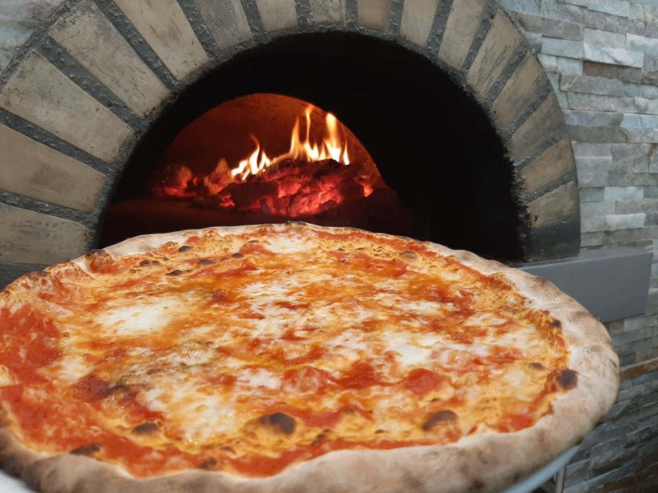 Valenzano餐馆和美食-Pizzeria Pane E Pomodoro Valenzano
