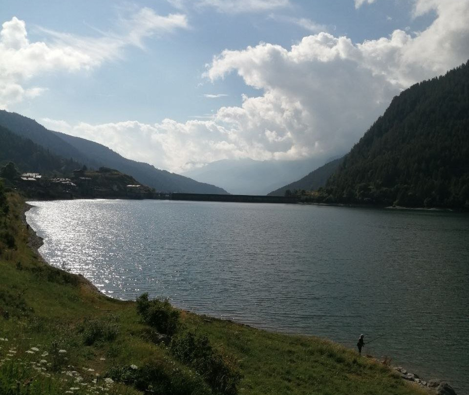 Lago di Pontechianale景点图片
