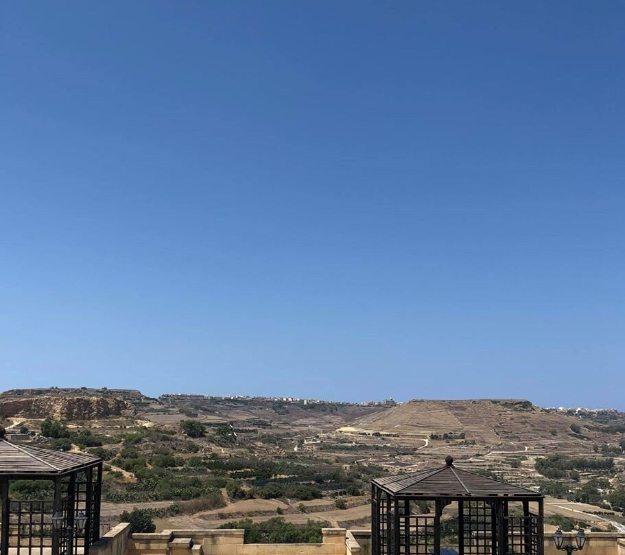 聚宝盆酒店主图