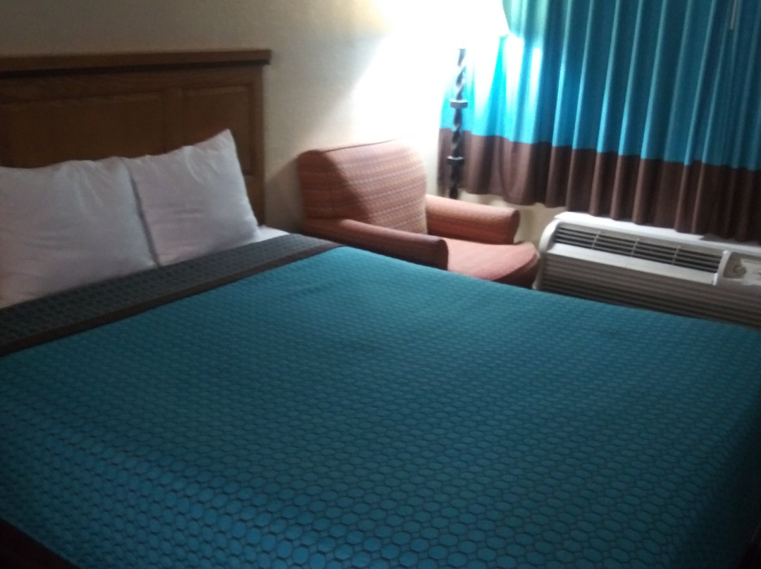 拉斐特/机场戴斯酒店主图