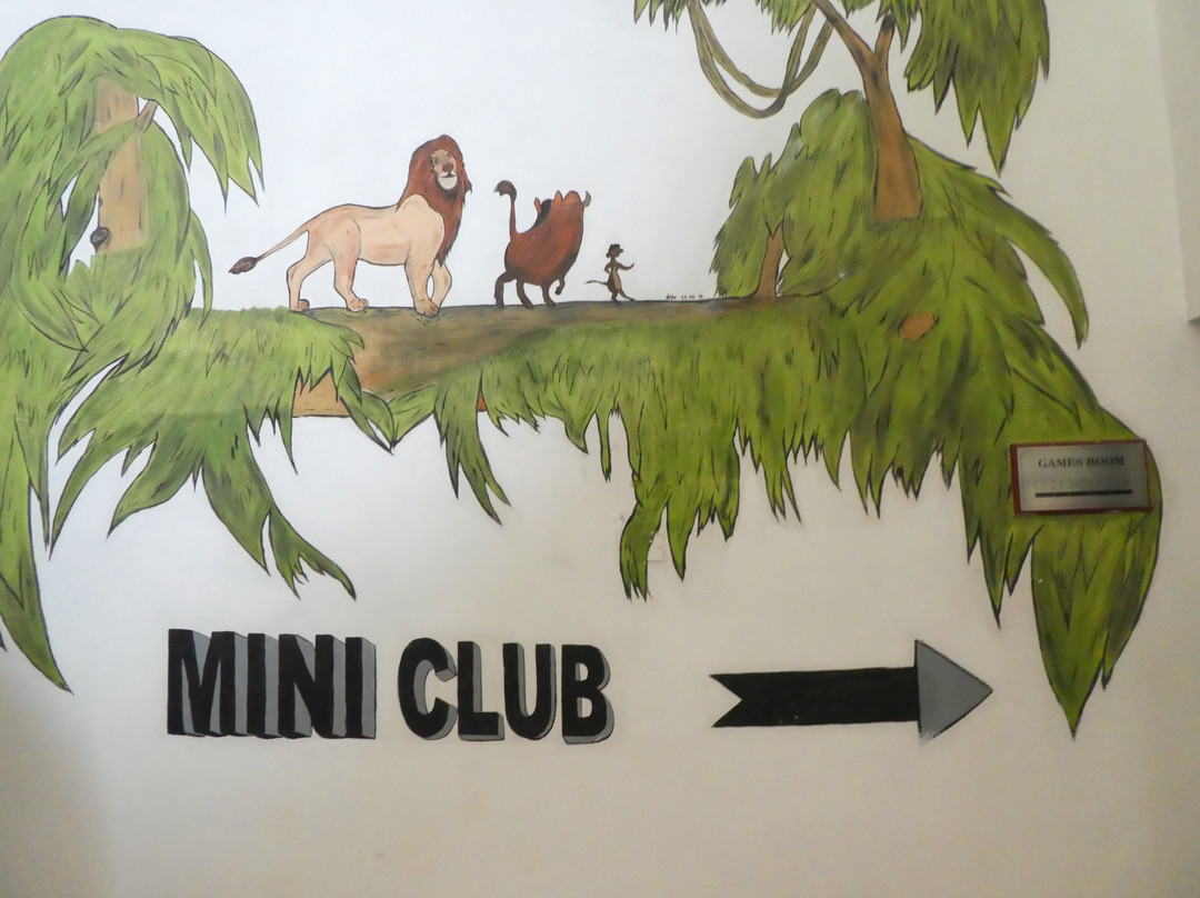 Louis Phaethon Beach主图