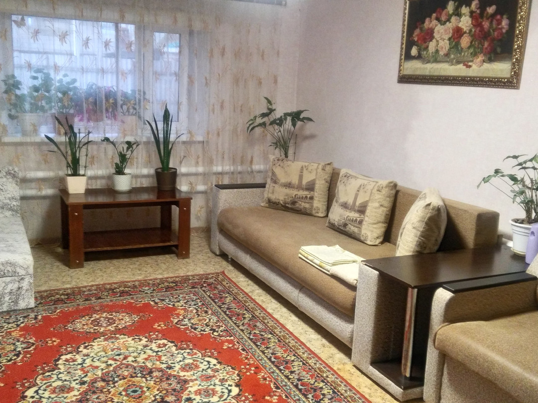 V Gostyakh u Baby Poli主图