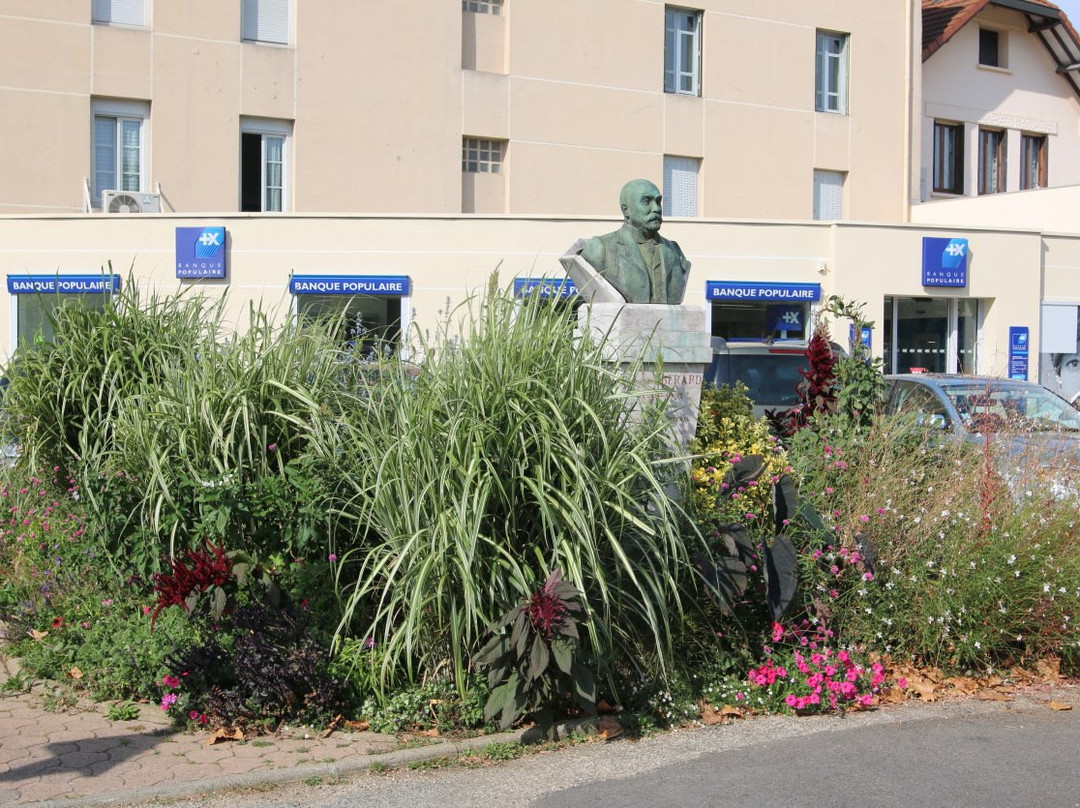 Monument à Alexandre Bérard景点图片
