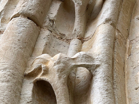 Eglise Saint-Martin-Angliers必去景点