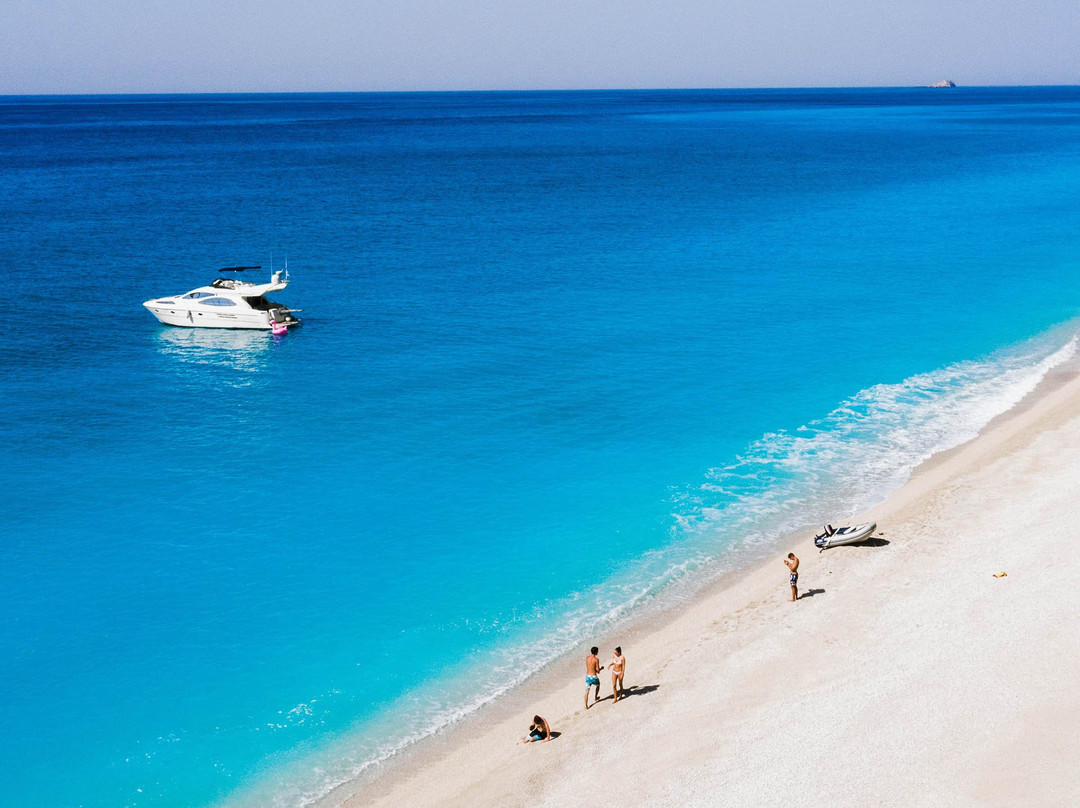 Rio Frio Yacht-Lefkada Town必去景点