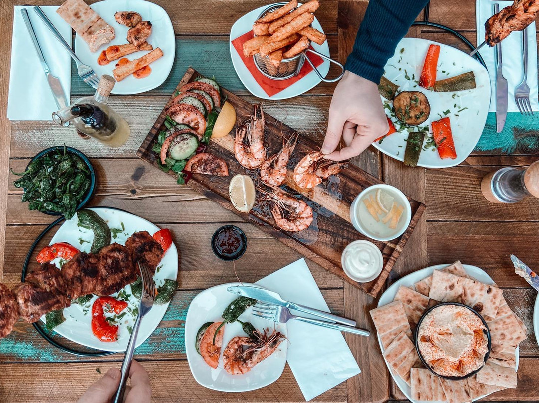 Efes wine & tapas bar