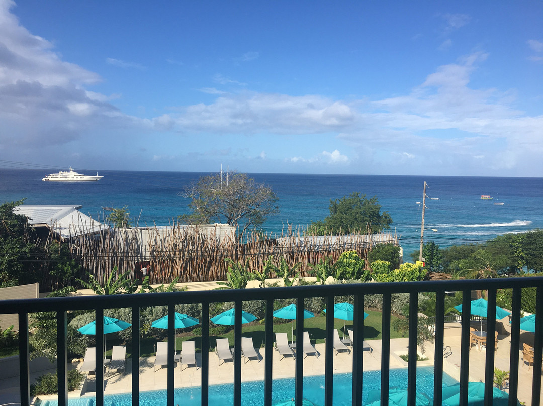 Villas & Suites at Beach View主图