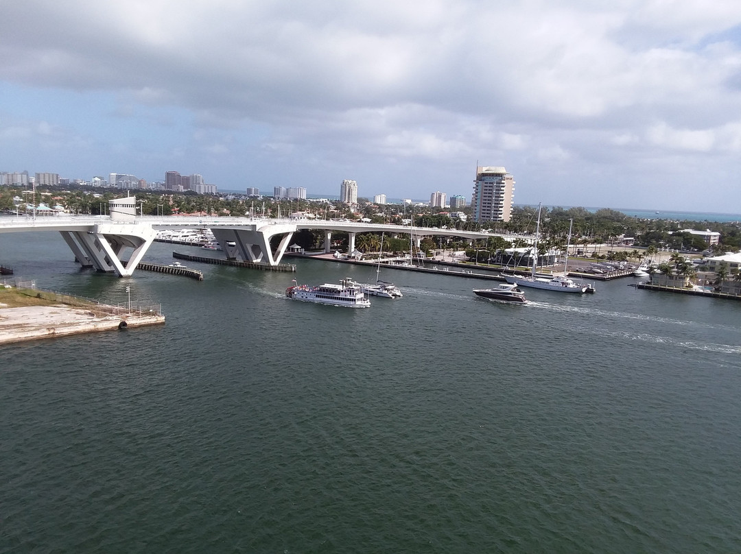 近岸内航道-劳德代尔堡必去景点