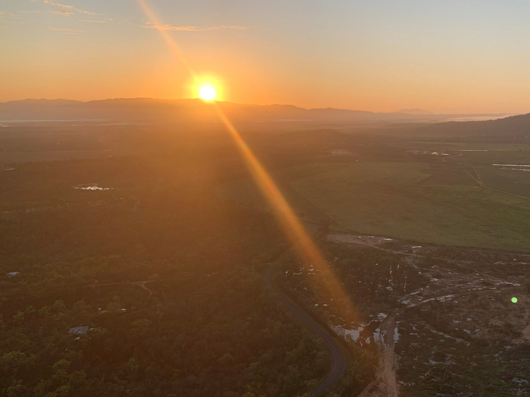 Hot Air Balloon Port Douglas景点图片