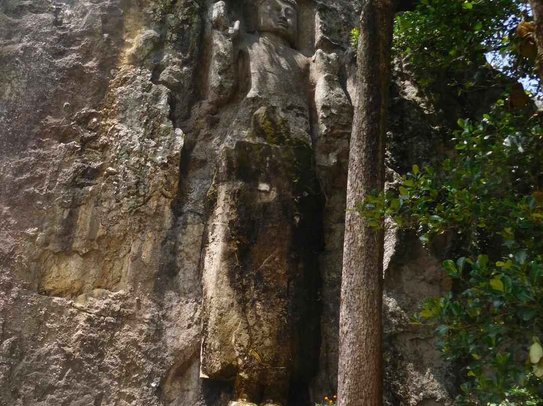 Dhowa Rock Temple-Badulla必去景点