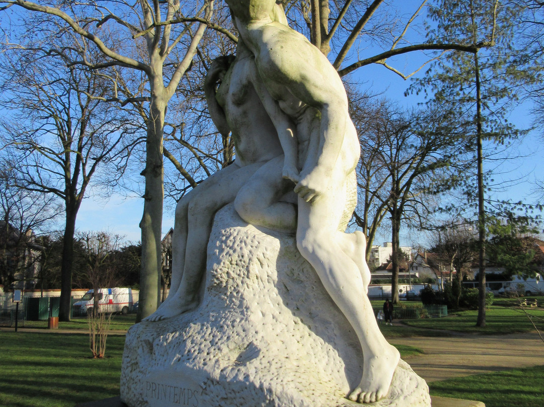 Le Printemps-圣莫代福塞必去景点