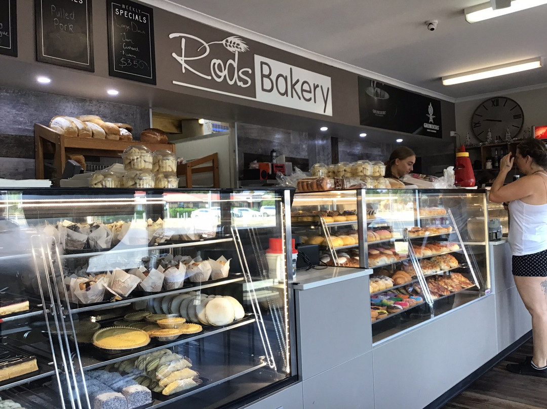 Lara餐馆和美食-Rod's Bakery