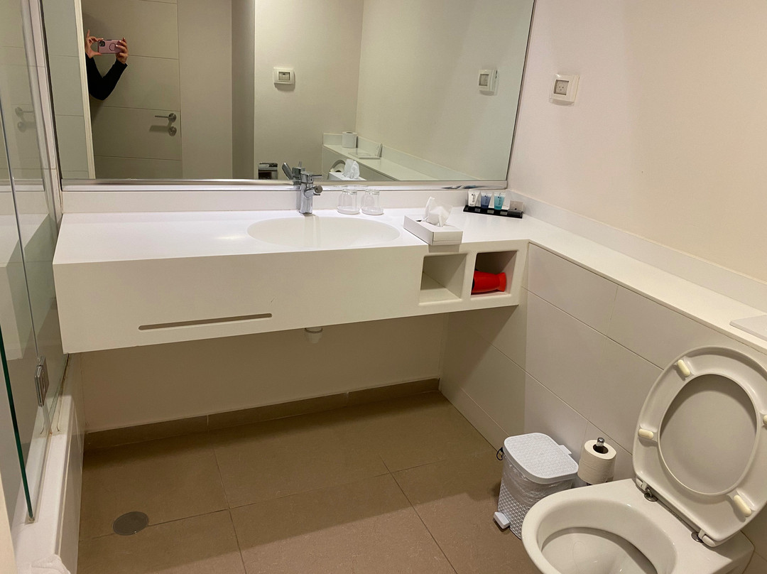 Ramada Hotel & Suites by Wyndham Netanya主图