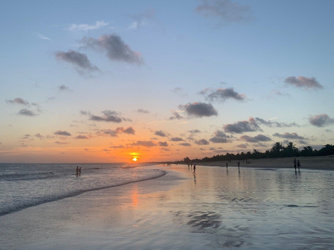 Lugar Comum Beach-Nova Vicosa必去景点