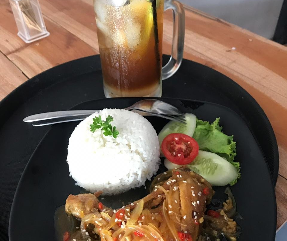 Horison Hotel Sukabumi主图