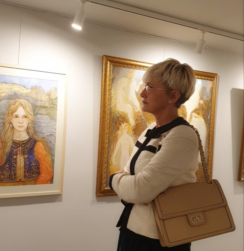 Gallery 43-地拉那必去景点