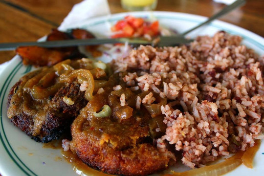 Veronica's Place- Home cooking-旧港必去景点