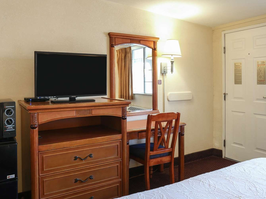 Americas Best Value Inn & Suites El Centro主图