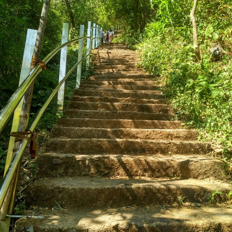 Mount Zwegabin-帕安必去景点