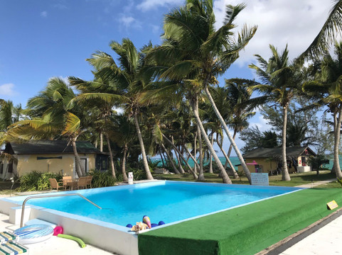 绿木海滩度假村主图