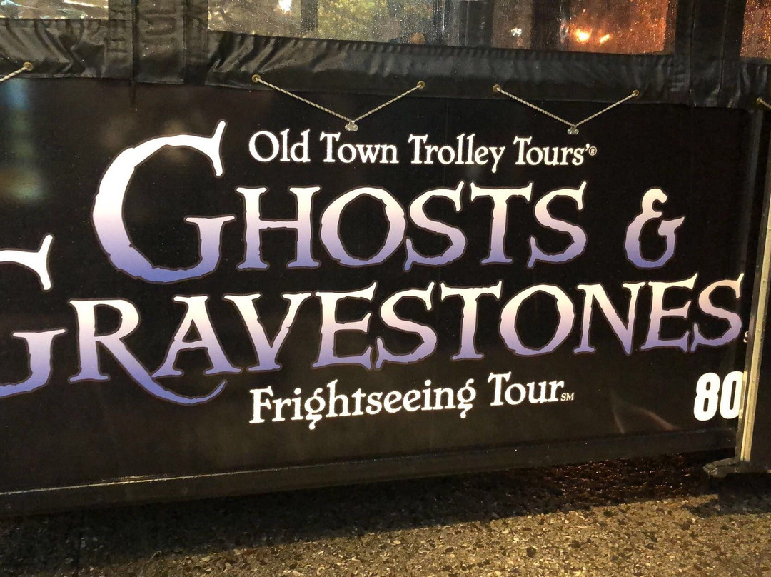 Ghosts & Gravestones Tour Savannah景点图片