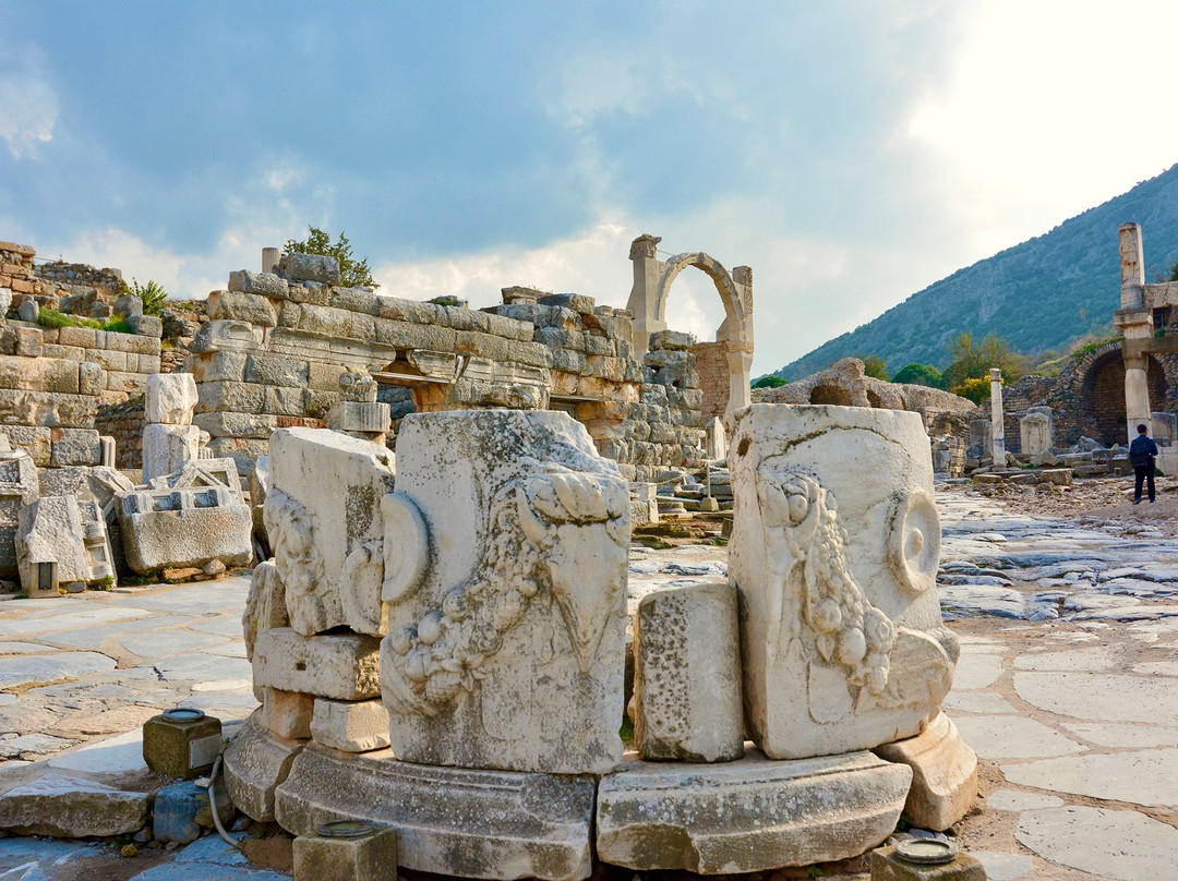 Fountain of Pollio景点图片