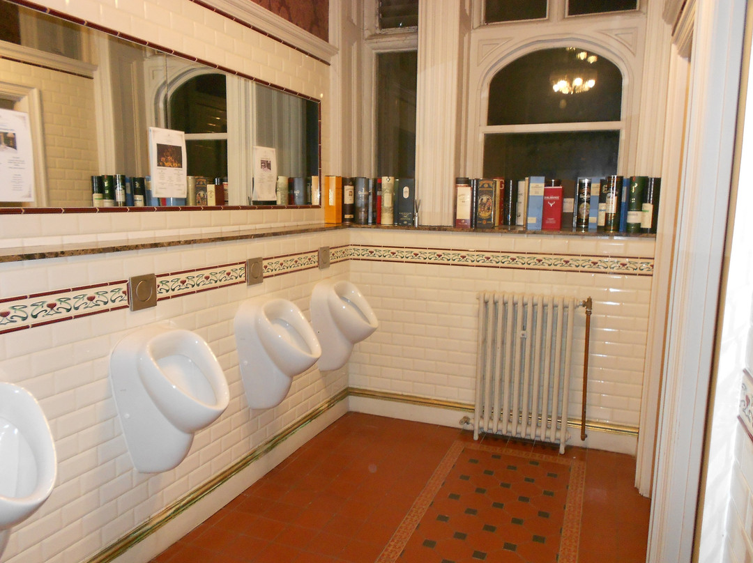 Rossington Hall主图