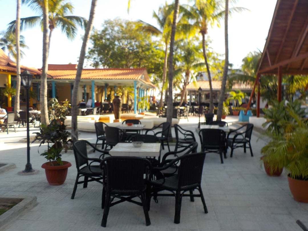 Hotel Brisas Santa Lucía主图