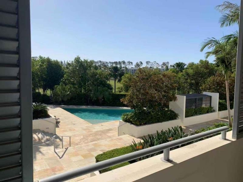 Chancellor Executive Apartments主图