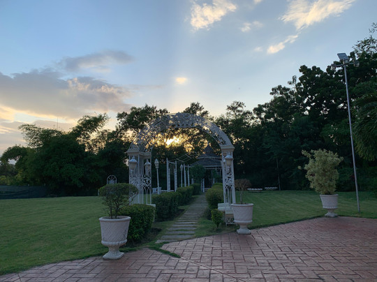 Platino Hotel & Casino主图