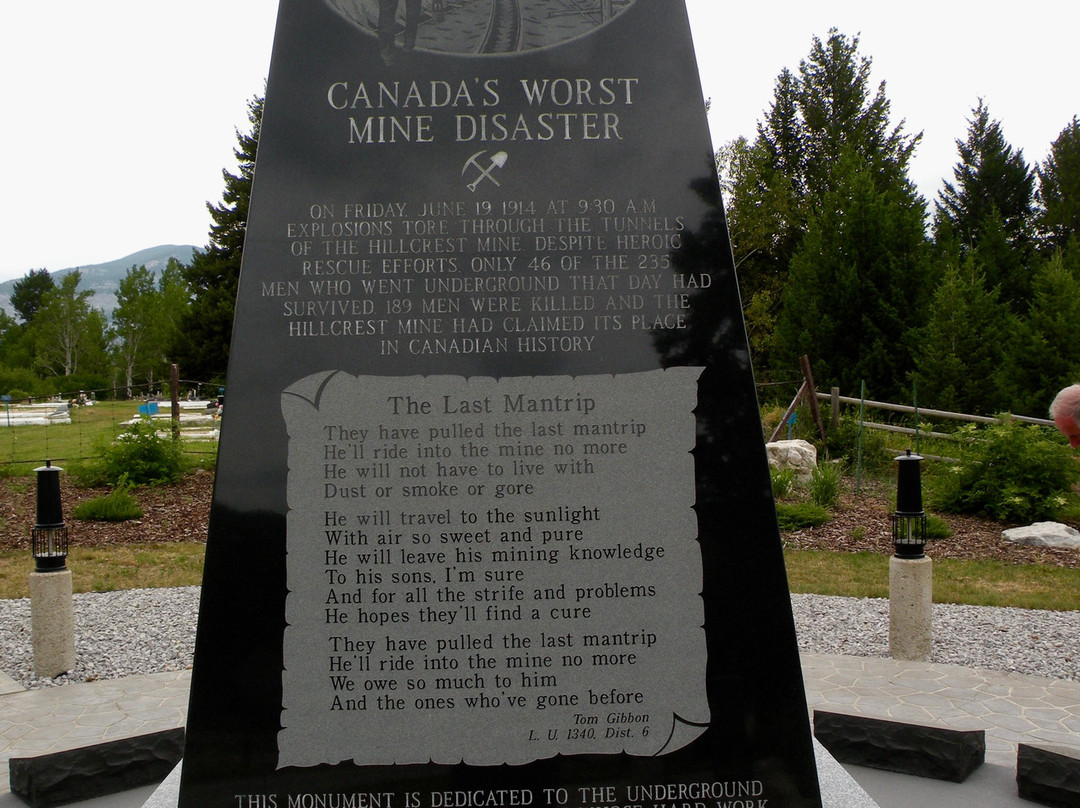 Hillcrest Mine and Cemetery-Crowsnest Pass必去景点
