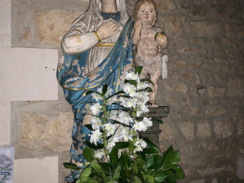 Eglise Saint Cybard-Latille必去景点