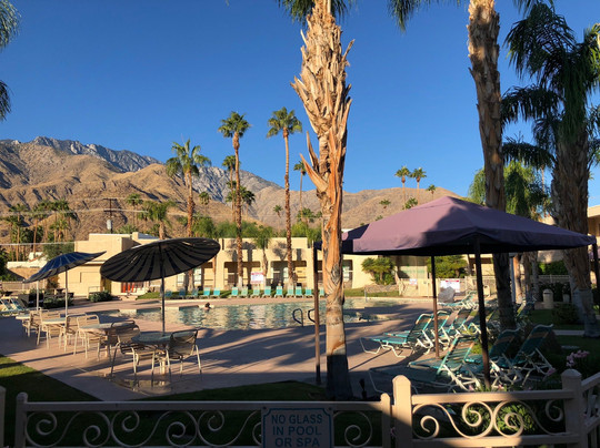 棕榈泉戴斯酒店主图