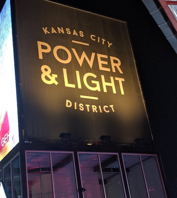 Power and Light District-堪萨斯城必去景点