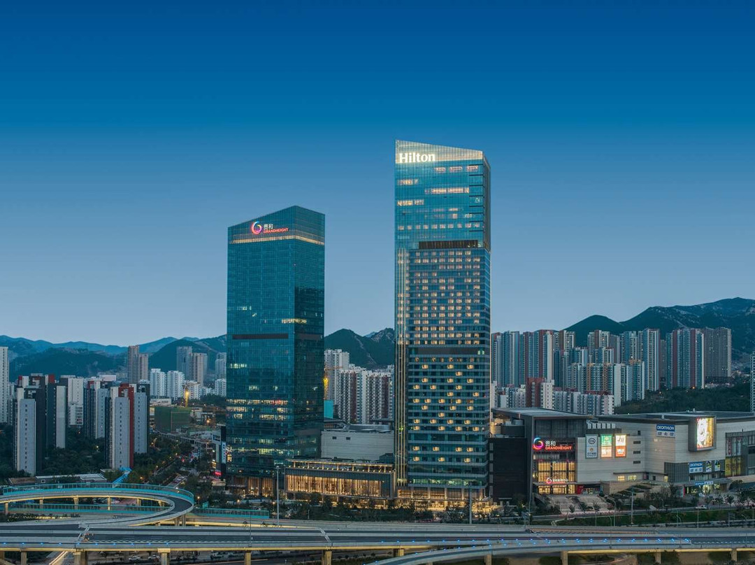济南鲁能希尔顿酒店及公寓主图