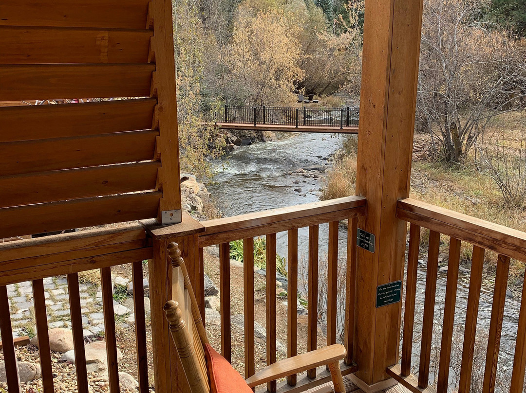 The Cabins at Country Road主图