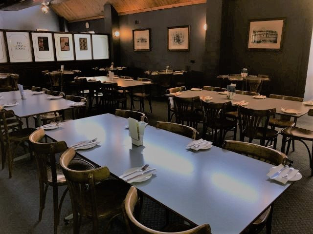 Coach House Hotel Motel主图