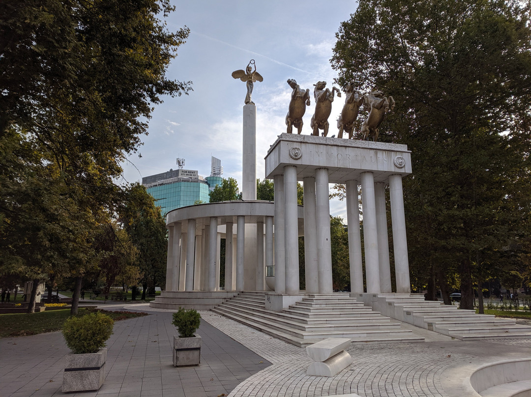 Fallen Heroes of Macedonia-斯科普里必去景点