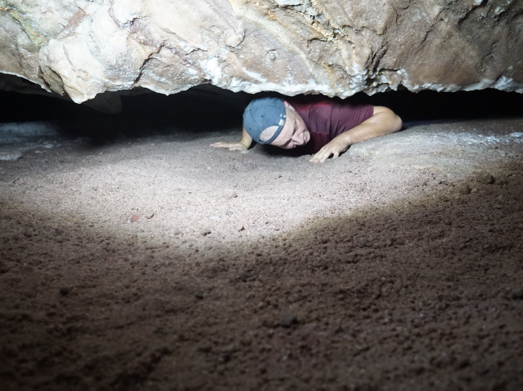 Namakdan Salt Cave景点图片