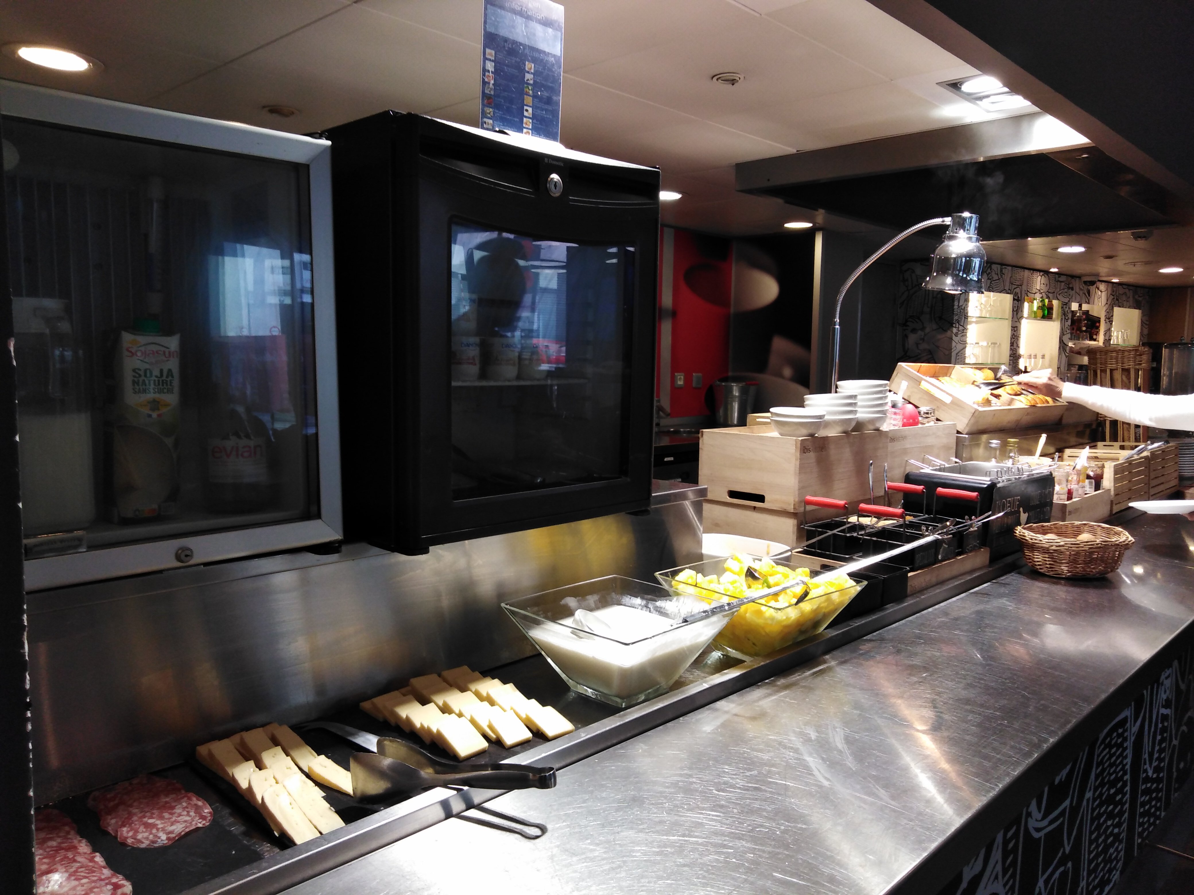 宜必思戛纳曼德里尔酒店-餐饮