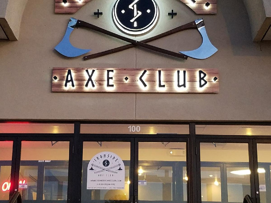 西得梅因旅游景点-Ironside Axe Club