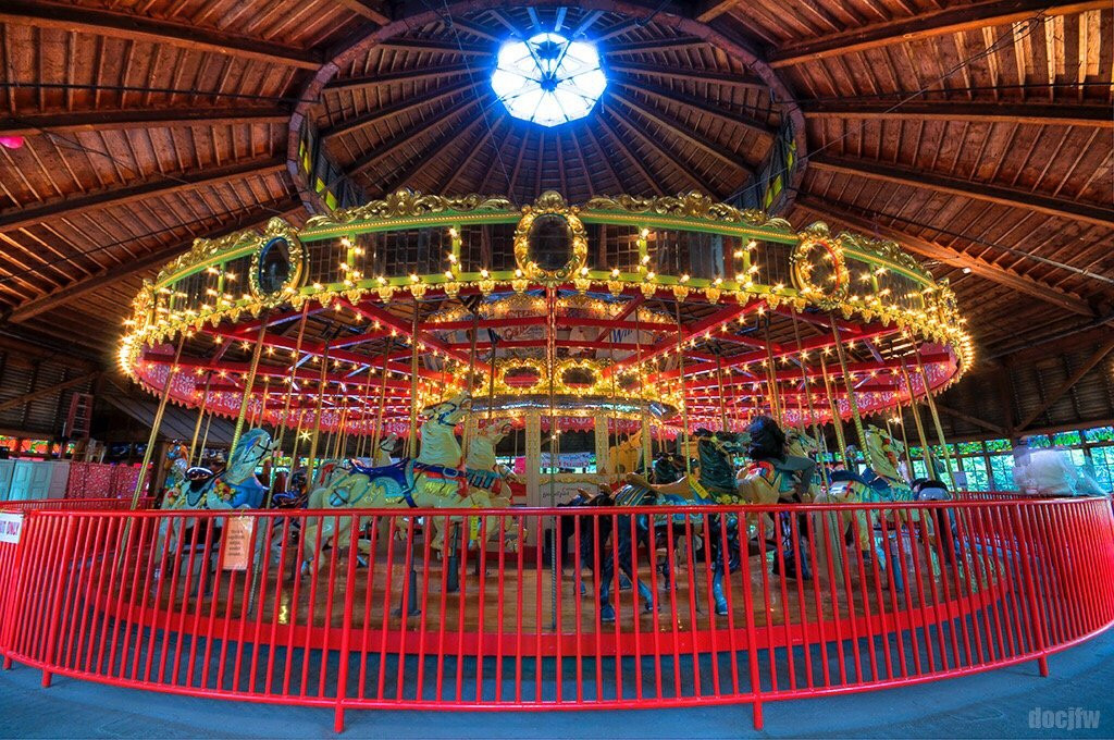 Bushnell Park Carousel景点图片