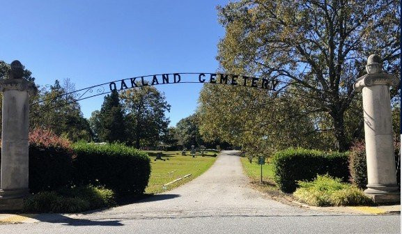 Oakland Cemetary景点图片