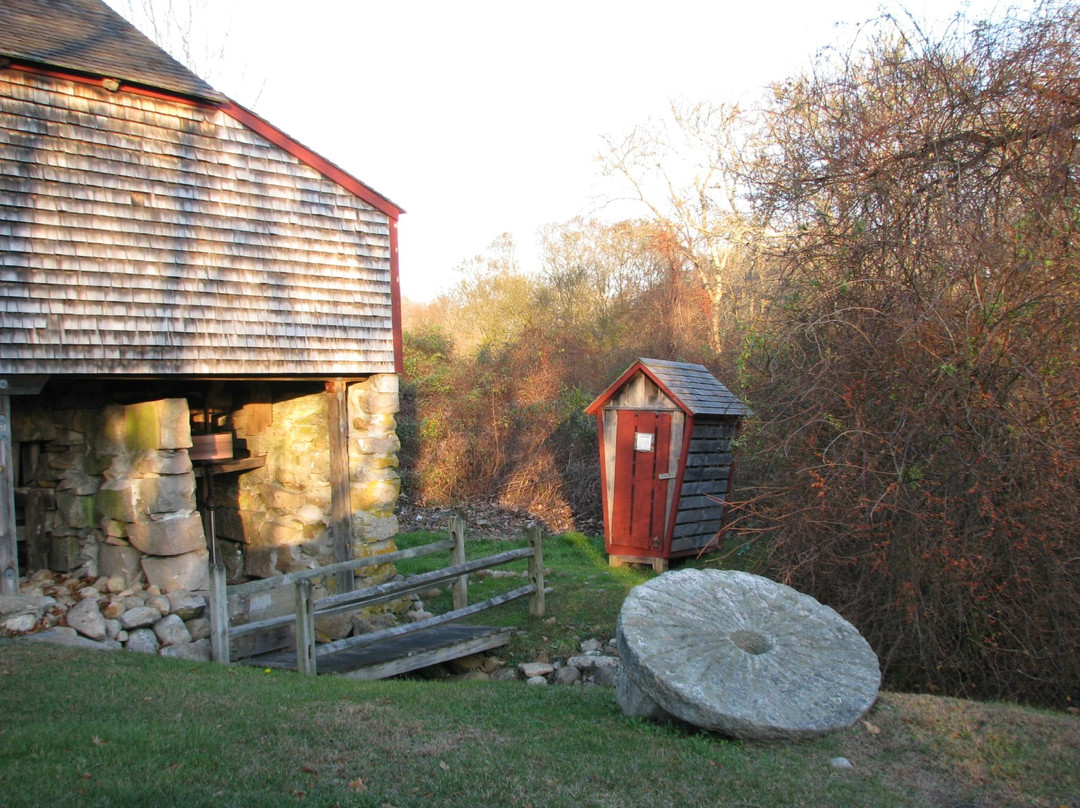 Carpenter's Grist Mill景点图片