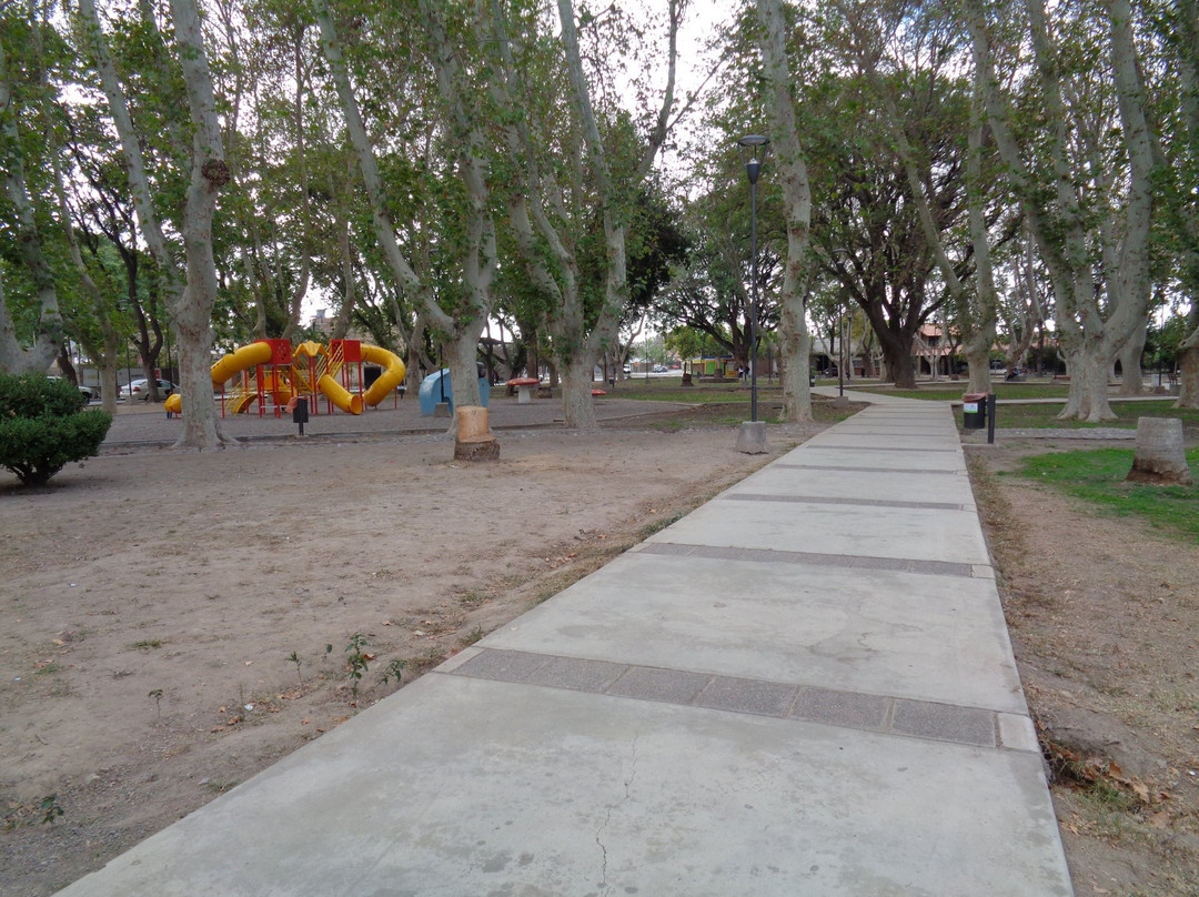 Plaza Almirante Brown景点图片
