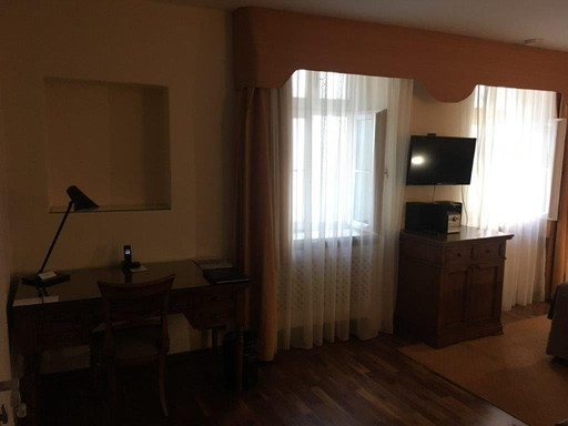 斯卡瑞兹旅馆主图