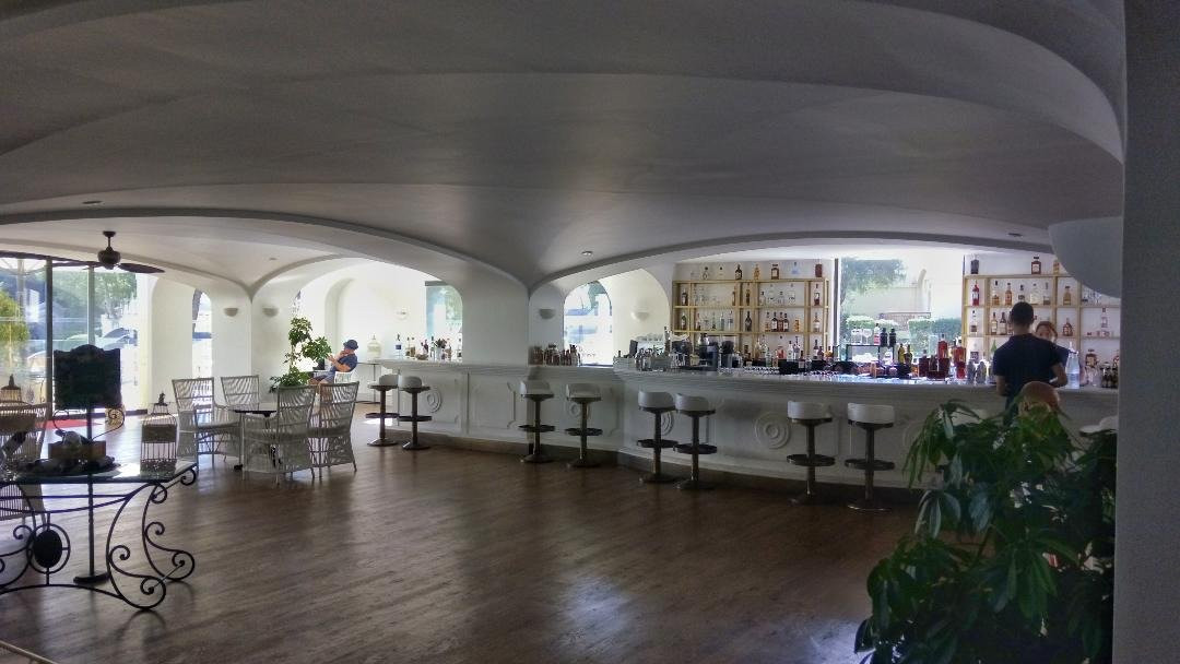 Grecotel Luxme Daphnila Bay主图