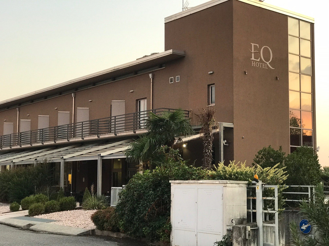 EQ Hotel主图