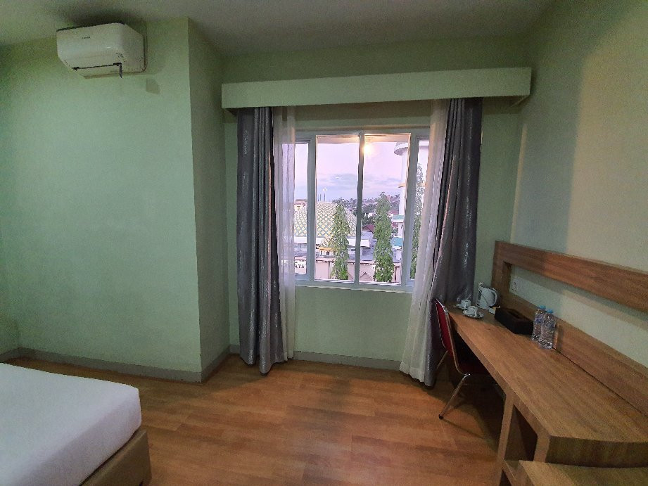 Pare Beach Hotel, Bacukiki主图